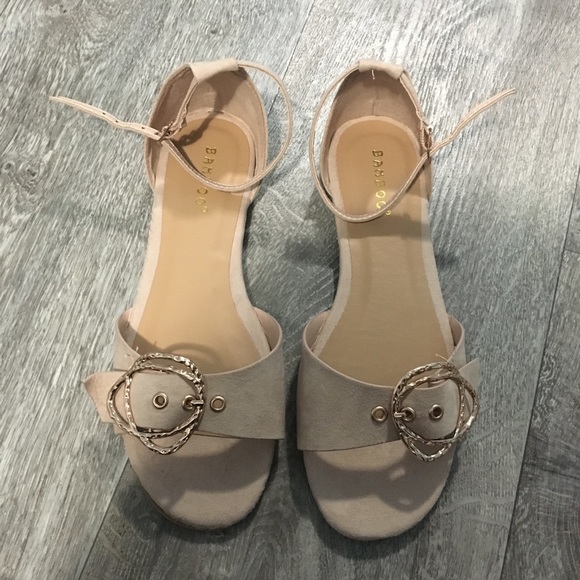 Greek goddess - miss Lola - Picture 3 of 4